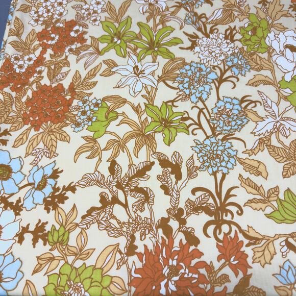 ROYAL FAMILY CANNON VINTAGE 70s Floral Twin/Full Bedroom Set Comforter Curtains - Picture 3 of 5